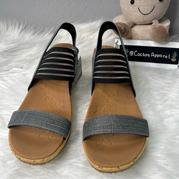 New Women’s Skechers Beverlee Smitten Kitten Wedge Sandal Size 10 - Picture 2 of 8